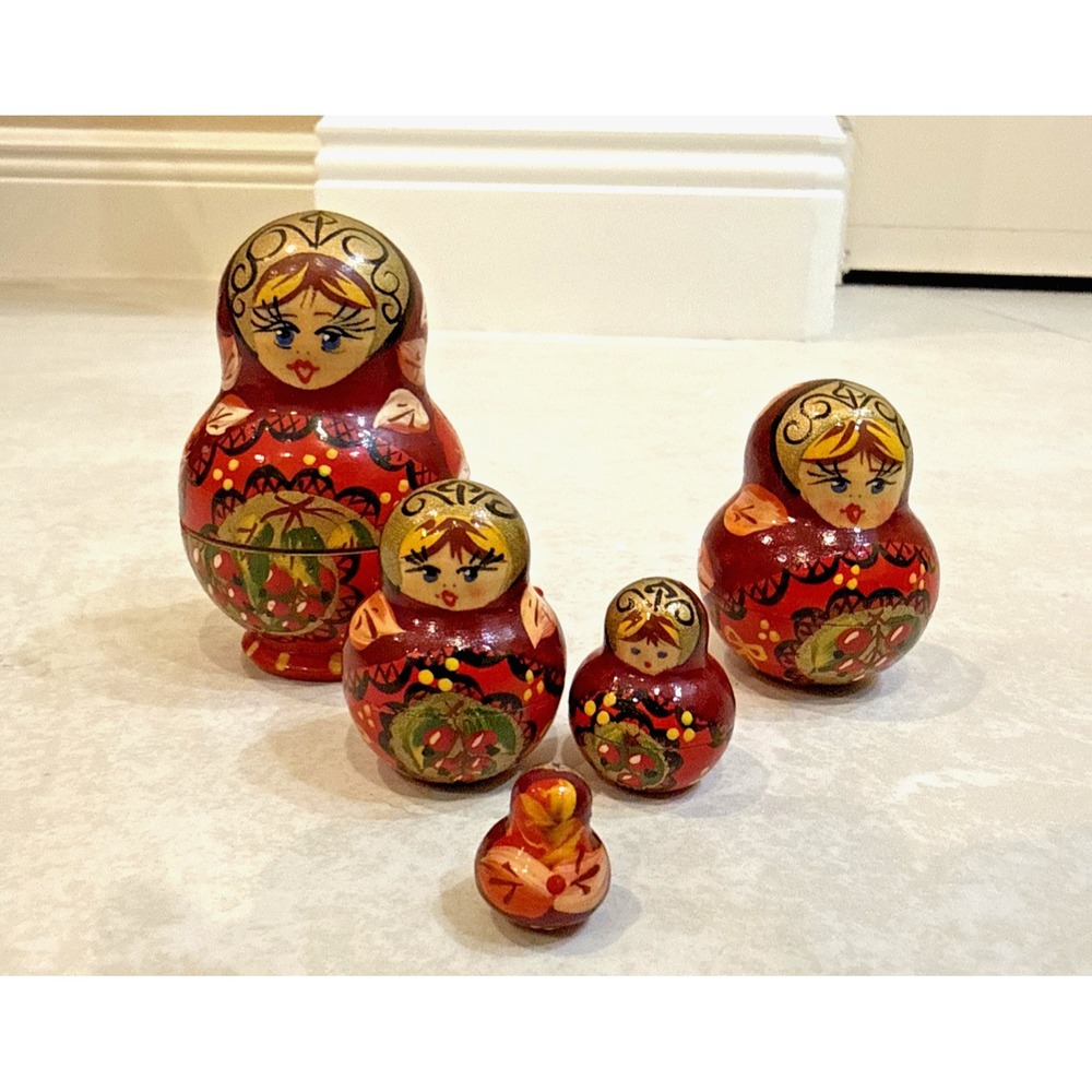 Russian Nesting Dolls Matryoshka Wood Hand Painted Signed Red Gold Floral Set 5